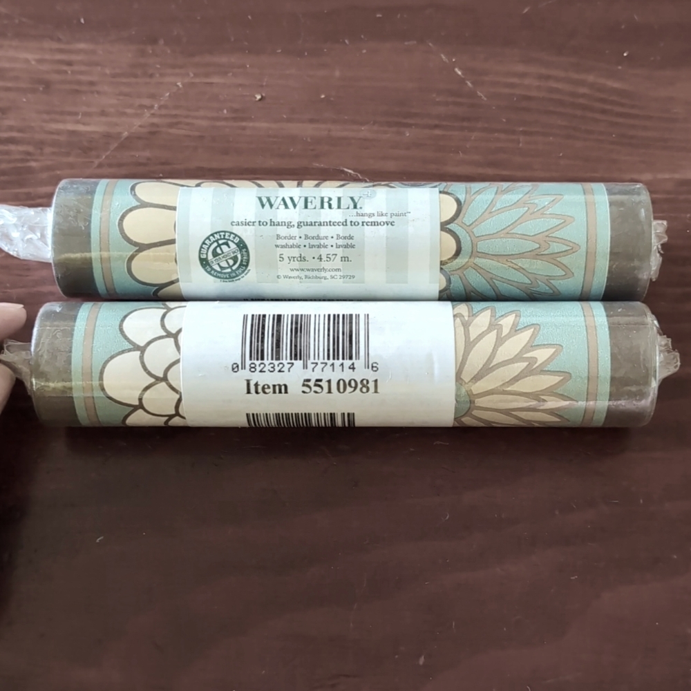 Waverly Wallpaper Border.  5510981 Chrysanthemum Brown Tan UNOPENED